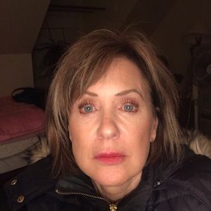 Meet your Posher, Beverly